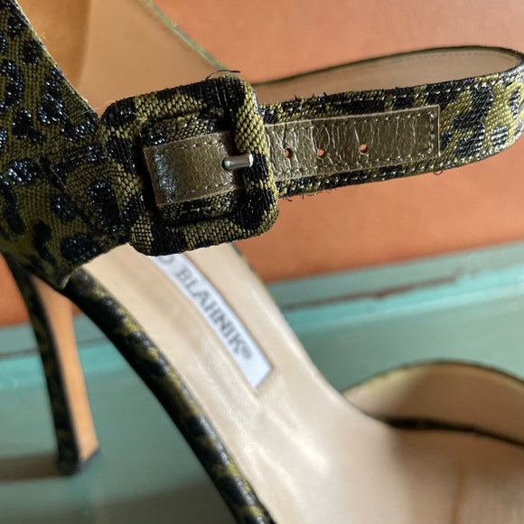 Manolo Blahnik size 38 1/2 - Picture 3 of 7